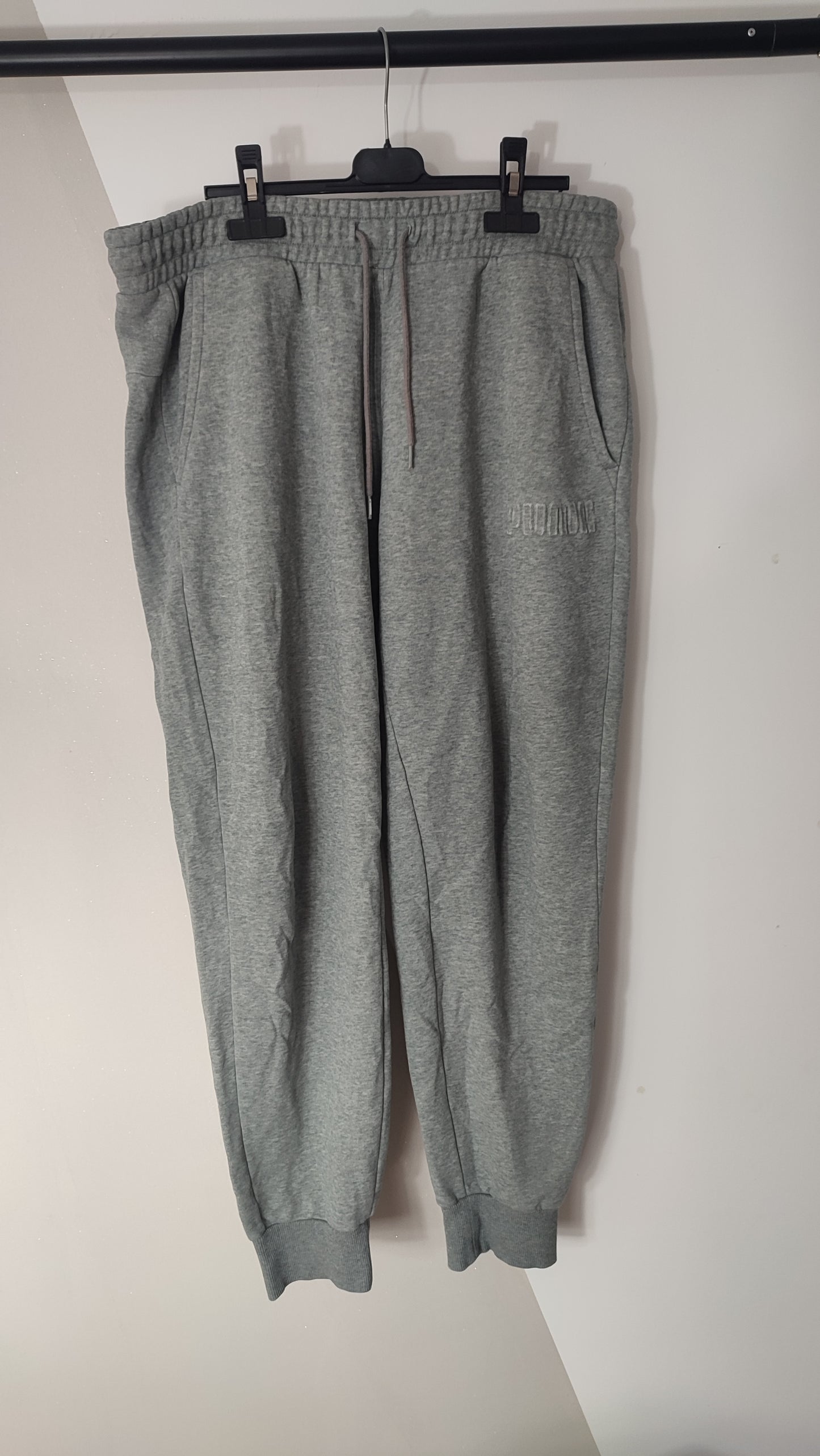 Vêtement Homme pantalon survêtement Puma gris taille L #RETROSTREET