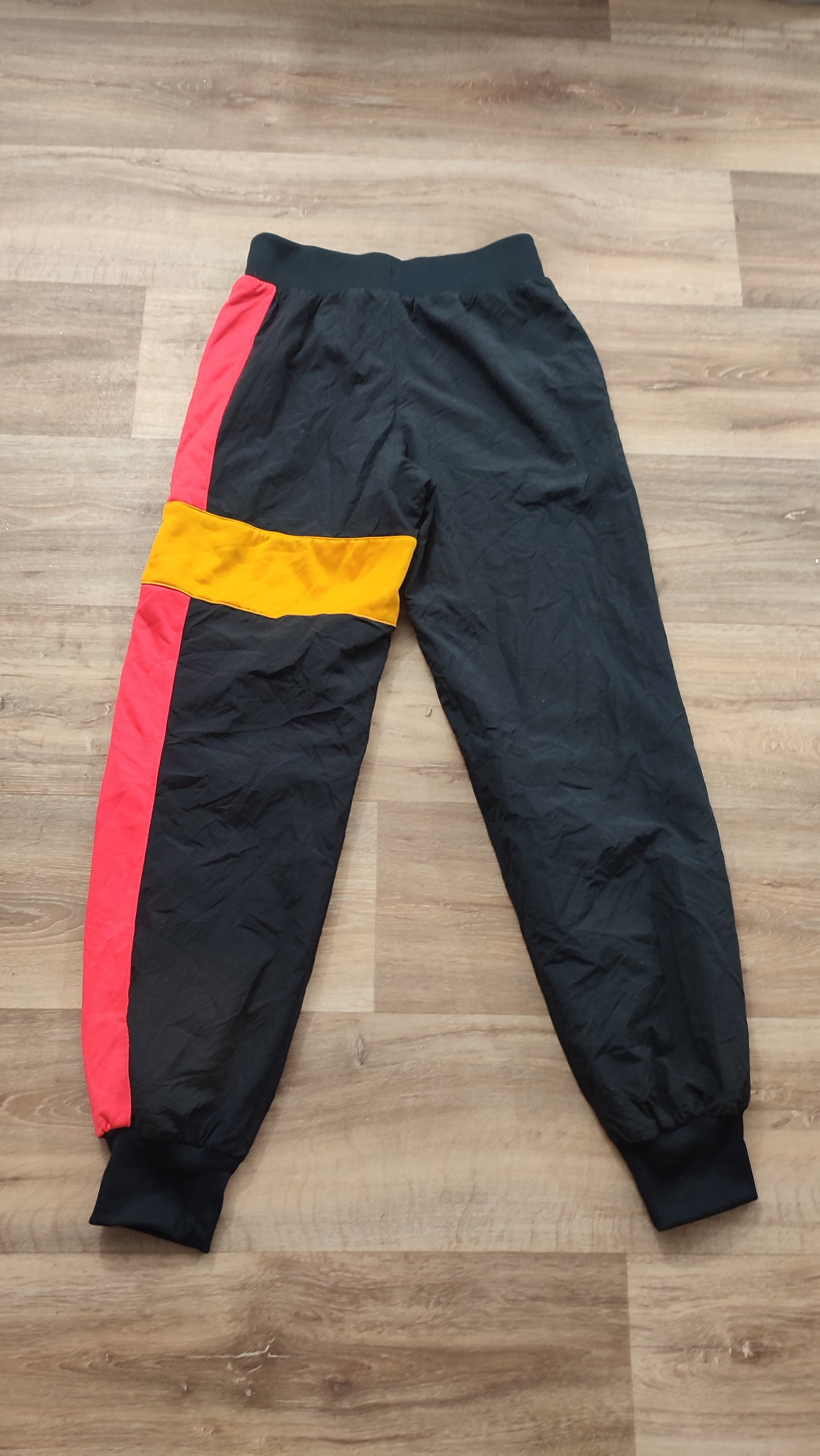 Vêtement Femme pantalon survêtement Reebok Gigi Hadid noir et orange taille XS #RETROSTREET