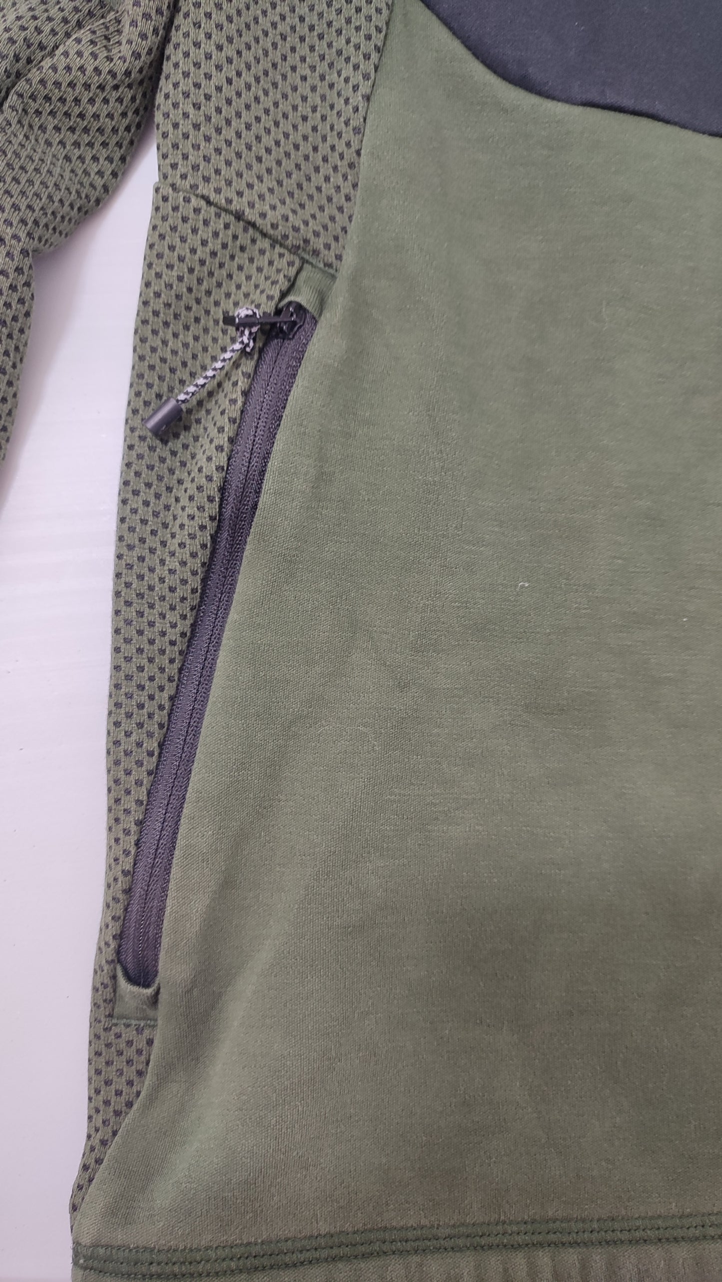 Vêtement Homme veste sweat à capuche noir et vert Puma taille L #RETROSTREET