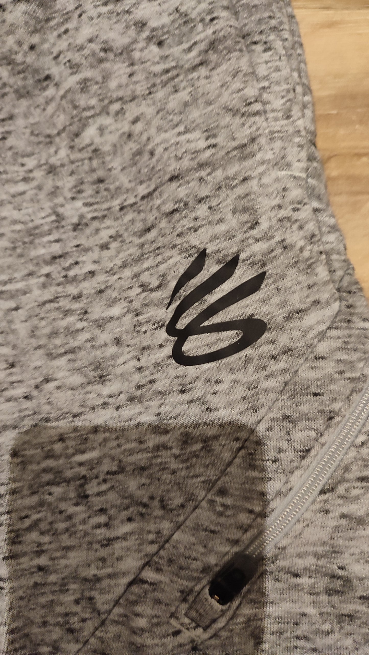 Vêtement Homme Pantalon survêtement jogging under armour gris coupe ajustée taille M #RETROSTREET