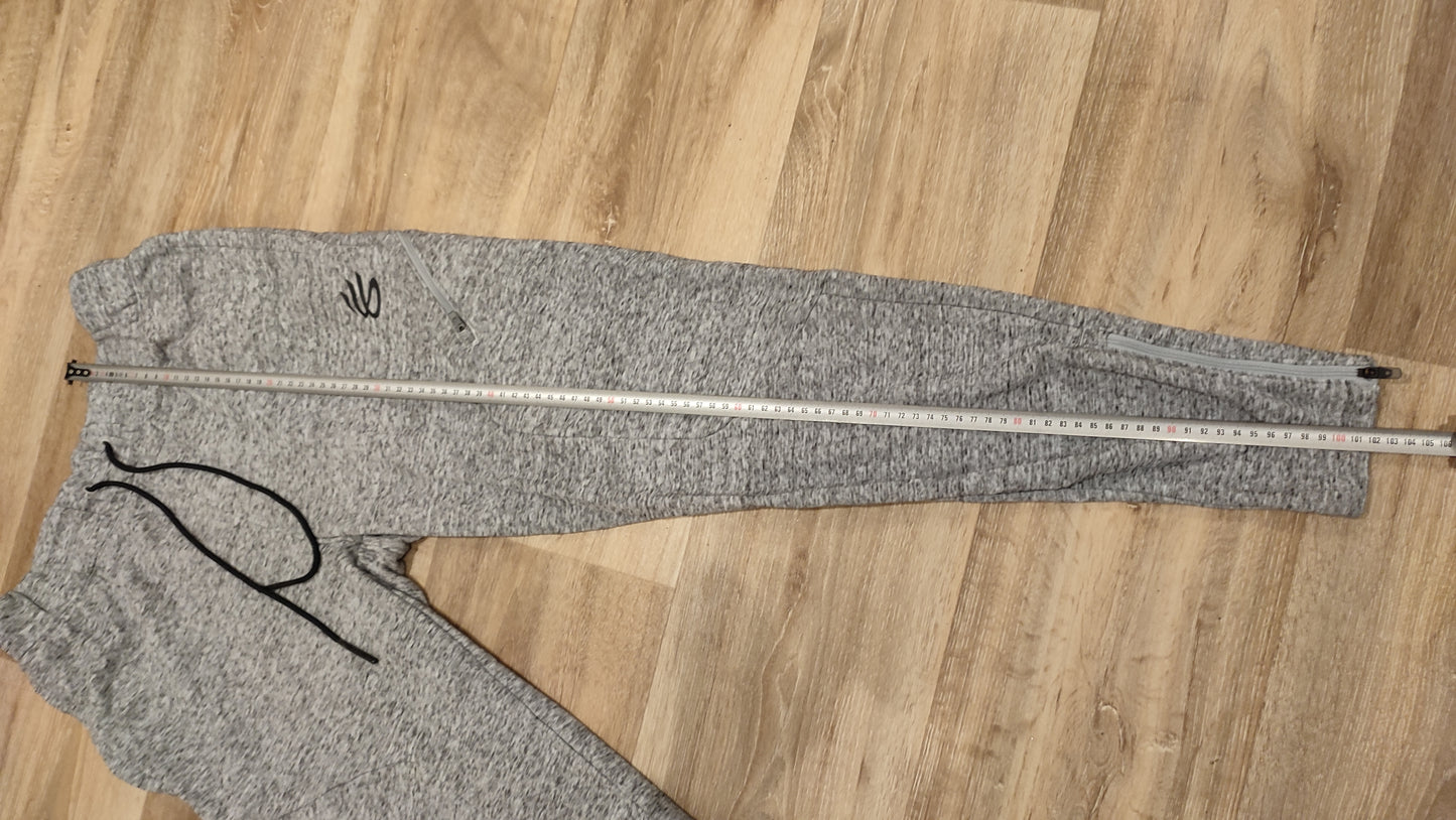 Vêtement Homme Pantalon survêtement jogging under armour gris coupe ajustée taille M #RETROSTREET