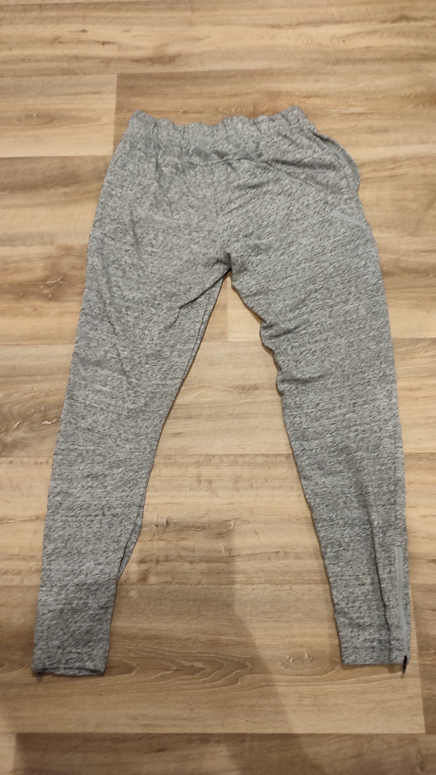 Vêtement Homme Pantalon survêtement jogging under armour gris coupe ajustée taille M #RETROSTREET