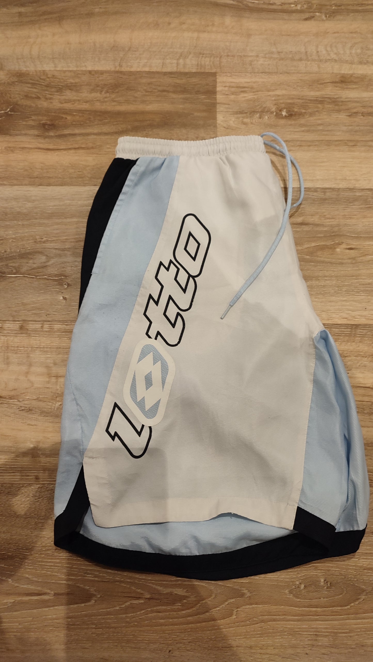 Vêtement Homme short Lotto Italian Sport Design Blanc et bleu ciel taille XL #RETROSTREET