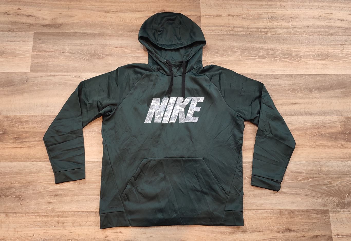 Vêtement Homme Sweatshirts Sweats pull à capuche vert foncé Nike dri-fit taille XL #Retrostreet
