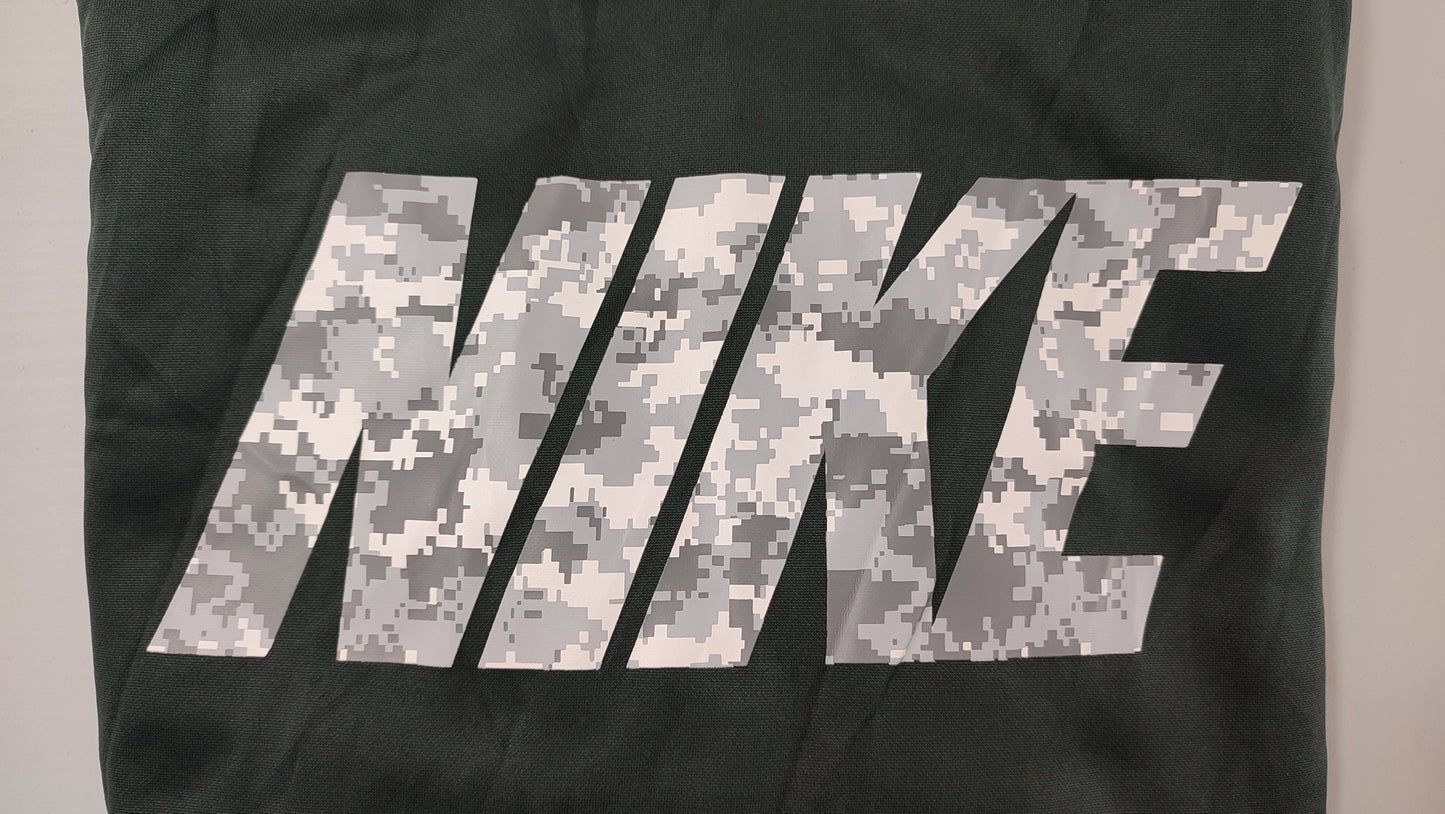 Vêtement Homme Sweatshirts Sweats pull à capuche vert foncé Nike dri-fit taille XL #Retrostreet