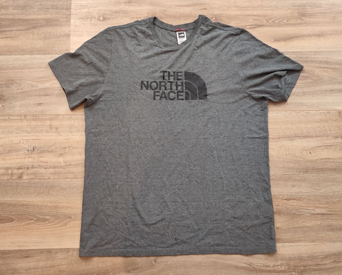 Vêtement Homme T-Shirt TNF The North Face gris foncé taille L #Retrostreet