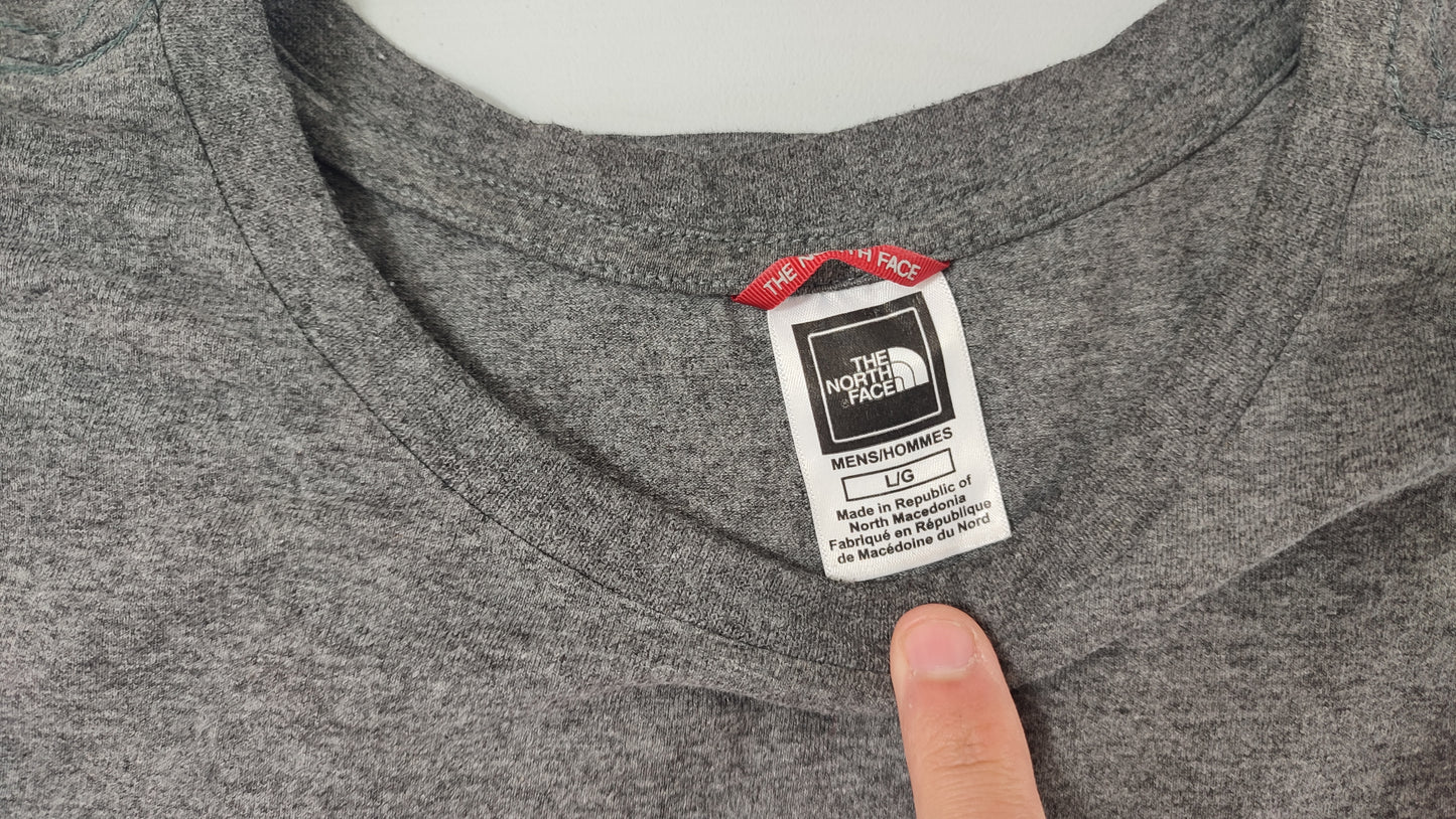 Vêtement Homme T-Shirt TNF The North Face gris foncé taille L #Retrostreet