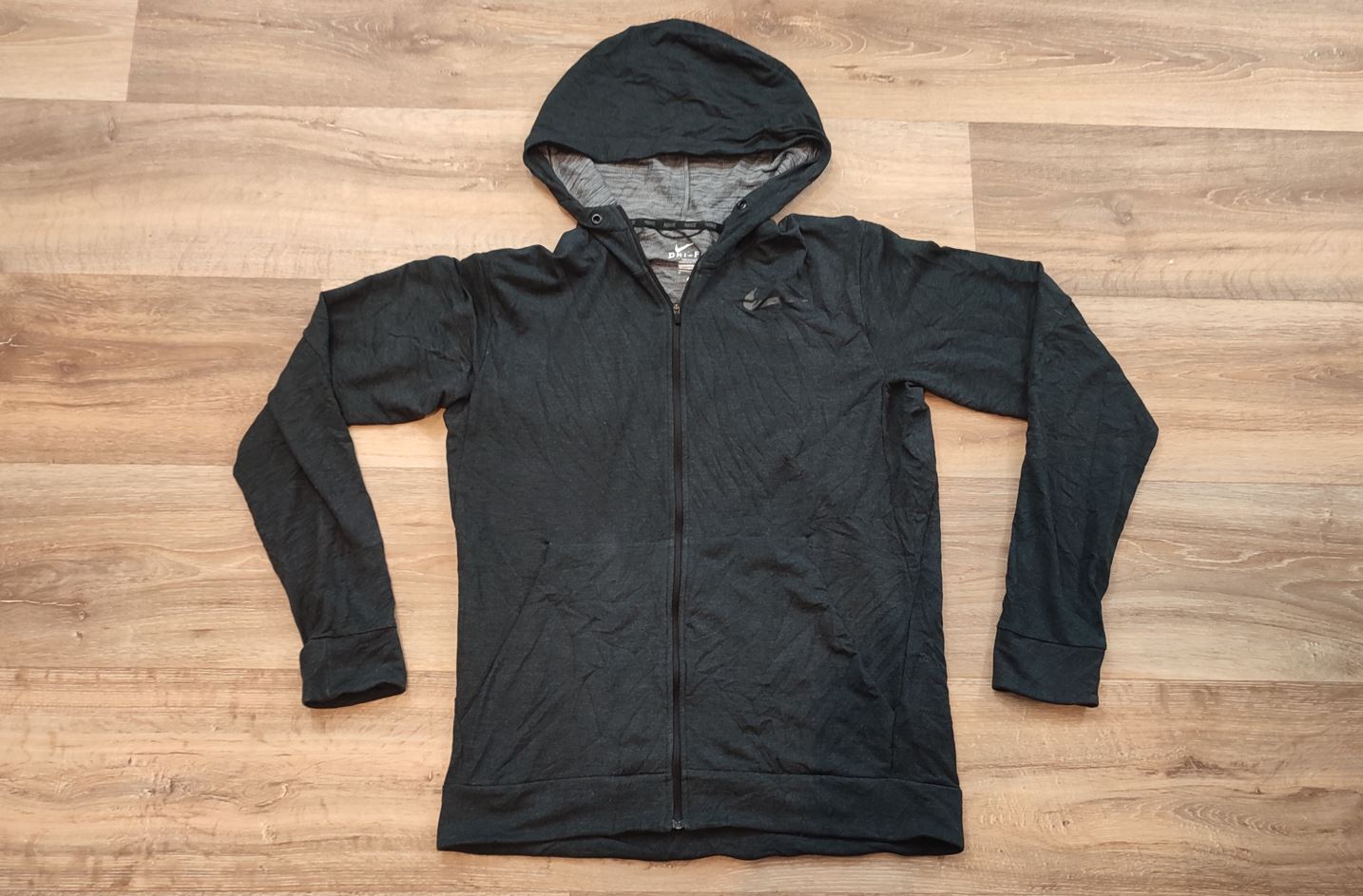 Vêtement Homme Veste zippé à capuche gris noir Nike dri-fit taille M #Retrostreet