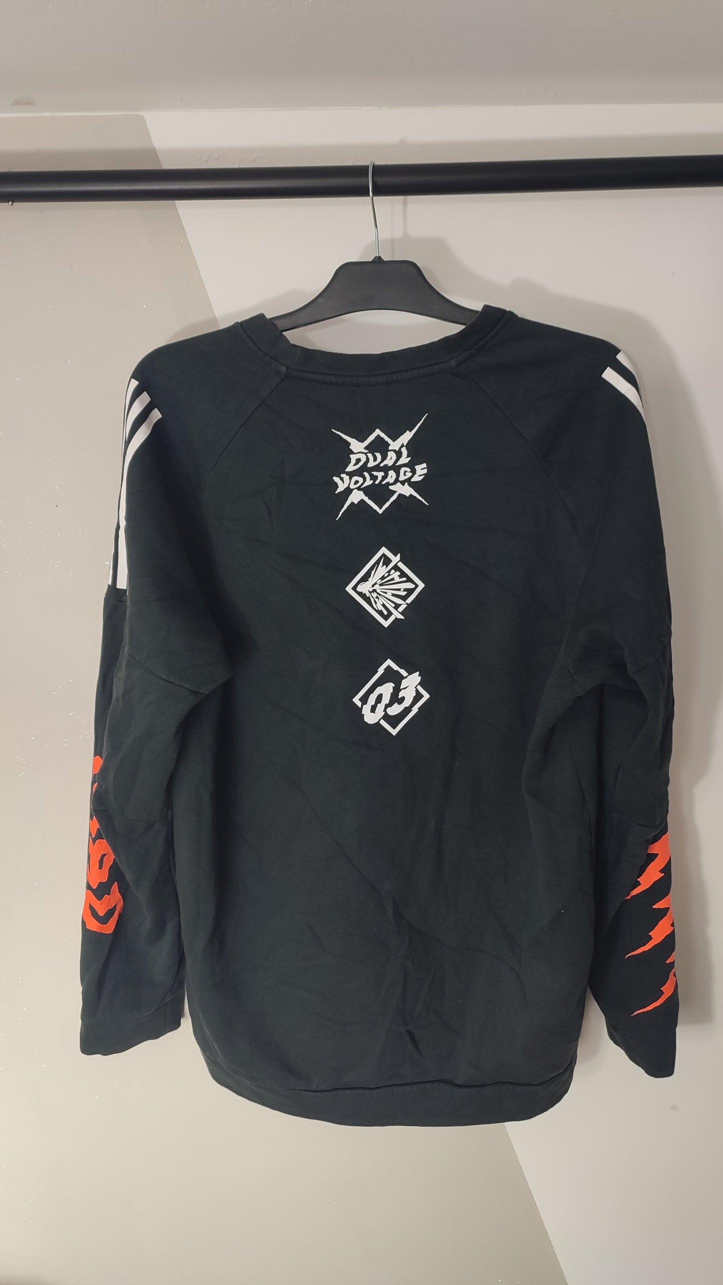 Vêtement Homme Pull Adidas Numéro 49 orange et noir taille L #RETROSTREET