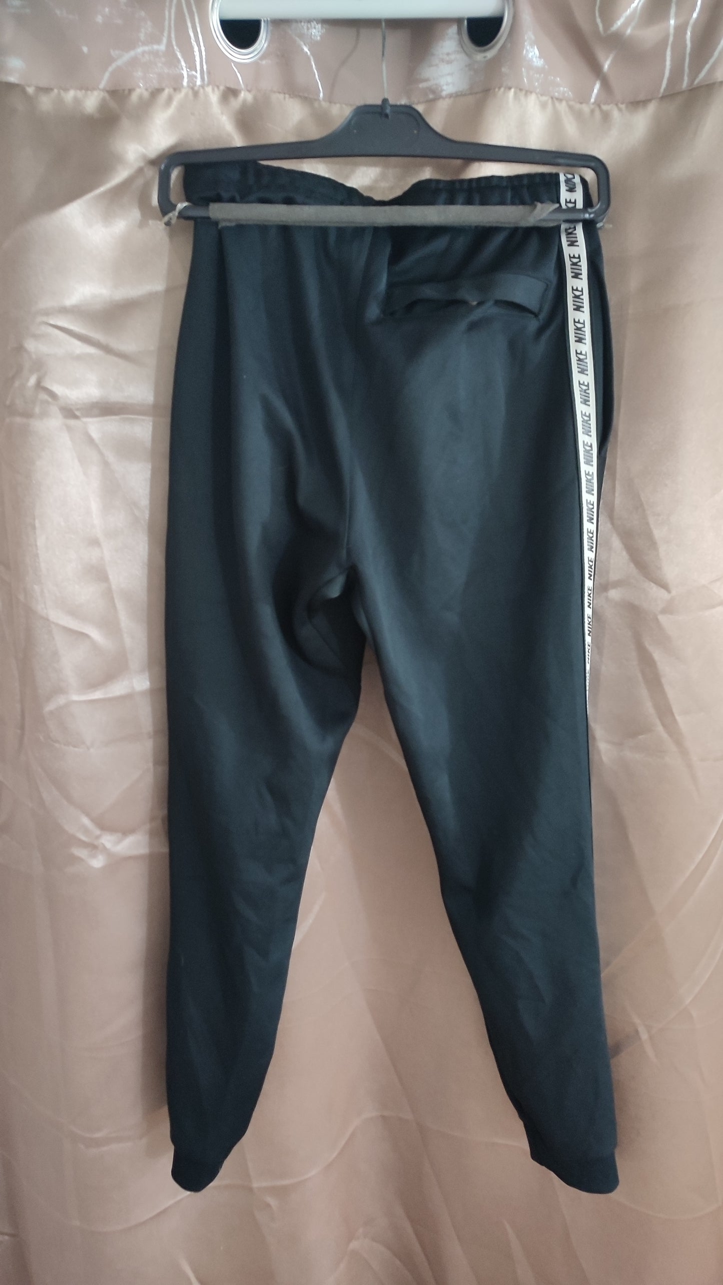 Vêtement Homme Pantalon survêtement Nike noir bande blanche taille S #RETROSTREET