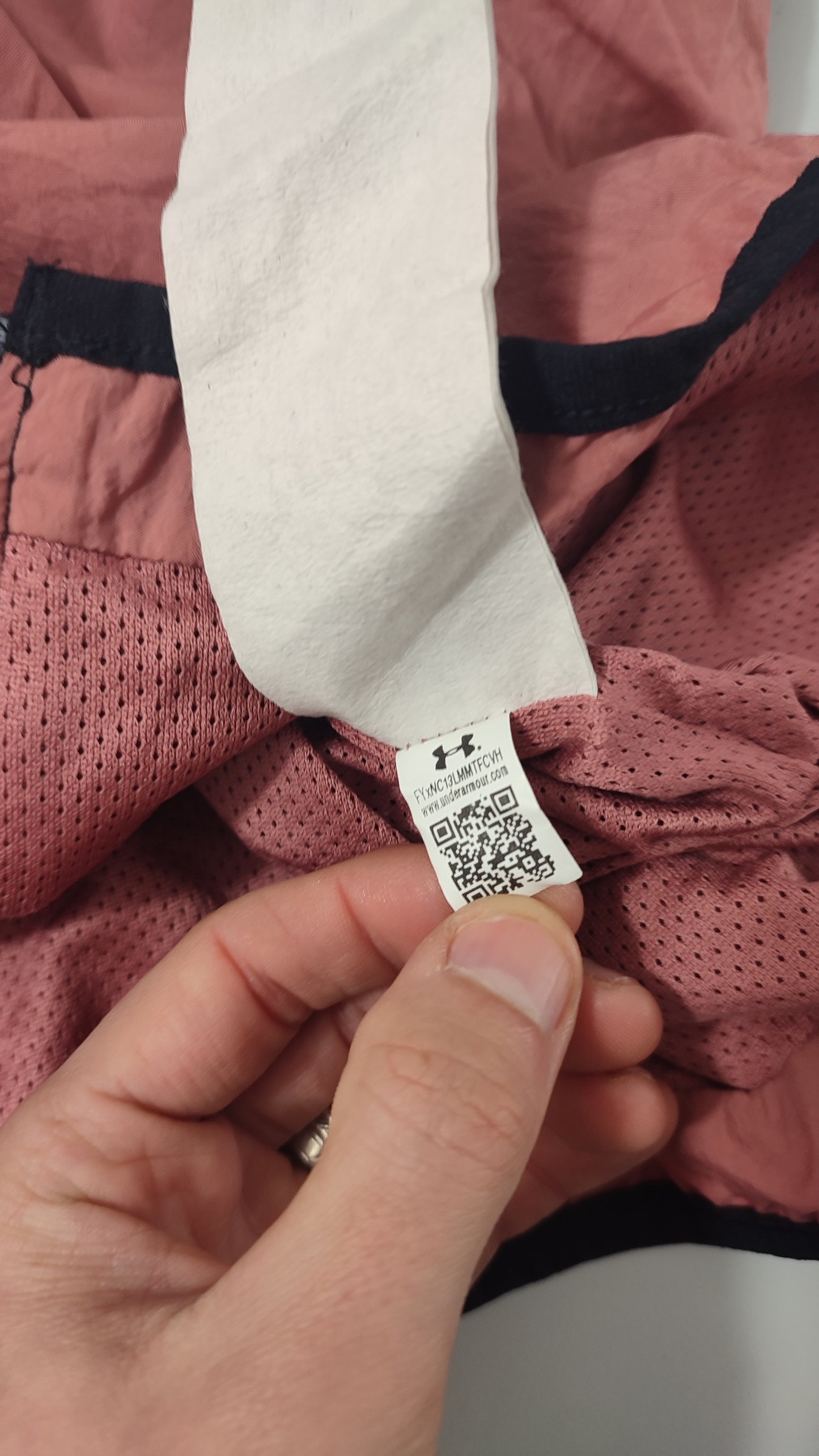 Vêtement Homme Veste zippé orange et noir Under Armour taille M #RETROSTREET