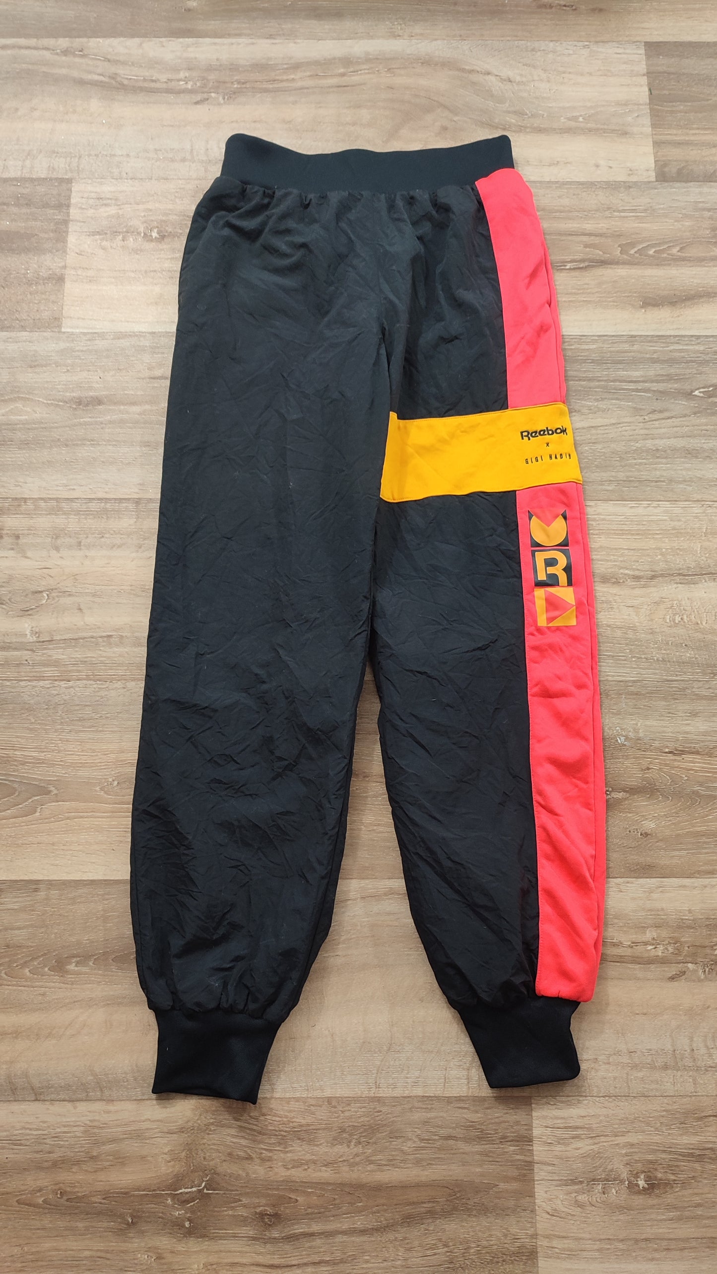 Vêtement Femme pantalon survêtement Reebok Gigi Hadid noir et orange taille XS  #RETROSTREET