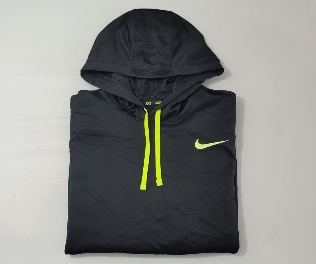 Vêtement Homme Sweatshirts Sweats pull à capuche noir et jaune Nike Therma-fit taille XL #Retrostreet