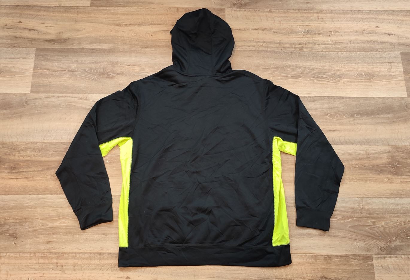 Vêtement Homme Sweatshirts Sweats pull à capuche noir et jaune Nike Therma-fit taille XL #Retrostreet