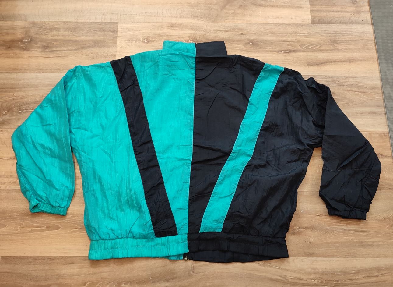Vêtement Homme Veste coupe vent noir et verte Sergio Tacchini sports taille XL #Retrostreet